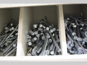 Diverse spijkers en schroeven